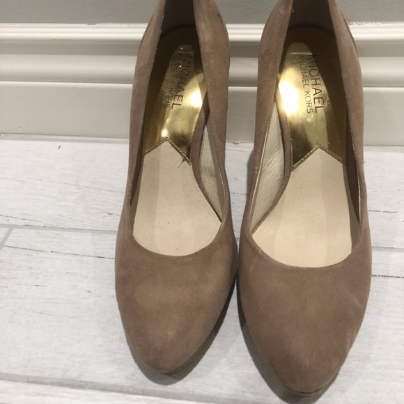Michael Kors Nude Suede Pumps